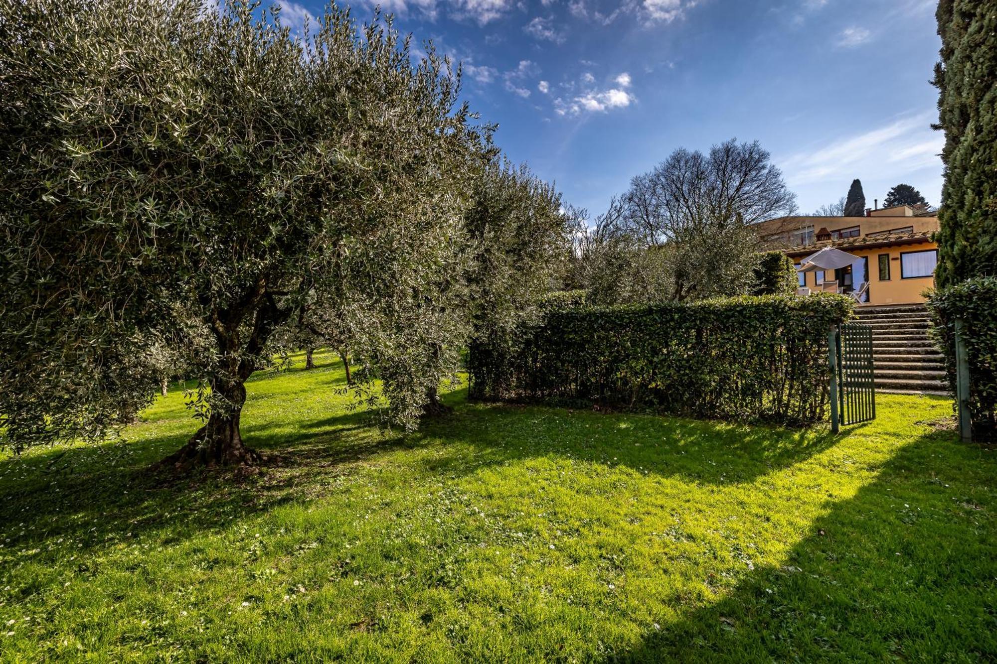 Yid Cozy House In Fiesole With Jacuzzi Lejlighed Eksteriør billede